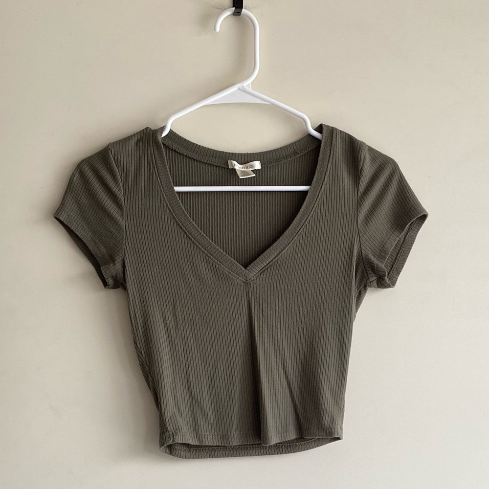Bozzolo Olive Green Ribbed Short Sleeve V-neck Crop T-Shirt - Women’s Size Small